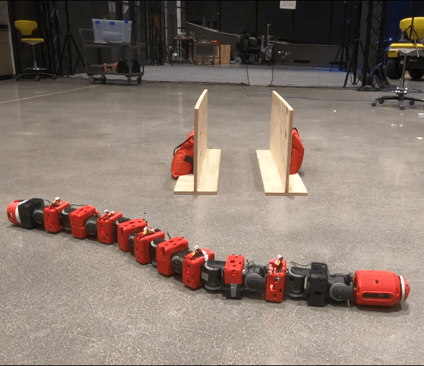 Figure 1 for Reduced-Order Model-Based Gait Generation for Snake Robot Locomotion using NMPC