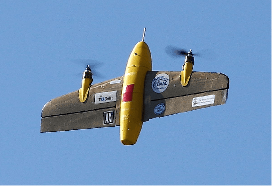 Figure 1 for Incremental control and guidance of hybrid aircraft applied to the Cyclone tailsitter UAV